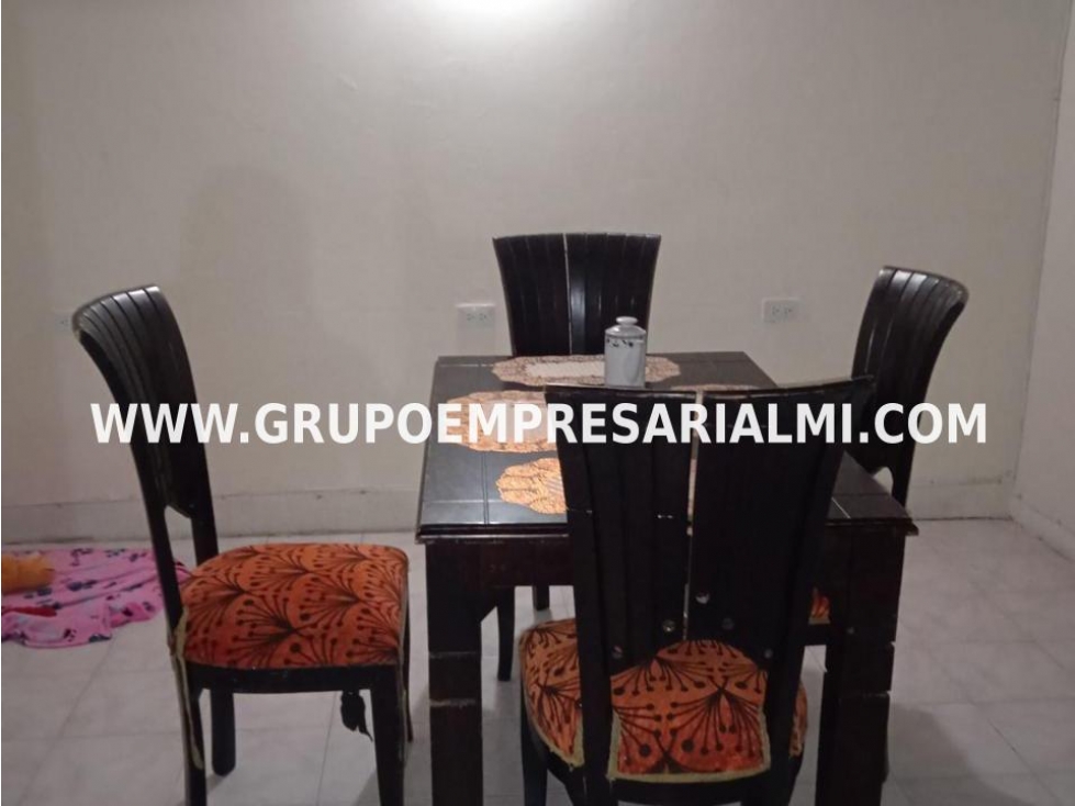 HERMOSA CASA EN VENTA - SECTOR LA AURORA COD: 32647