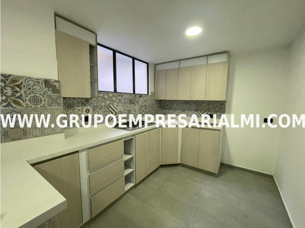 HERMOSA CASA EN VENTA - SECTOR VILLA HERMOSA COD: 34179