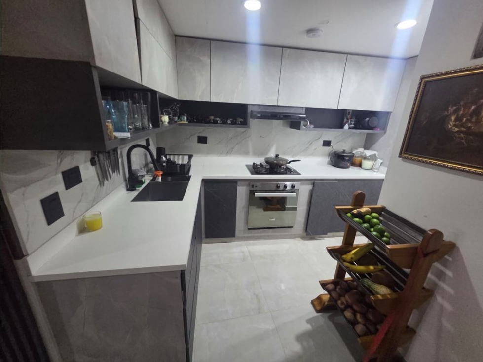 HERMOSA CASA ENVIGADO SECTOR LA INTERMEDIA CERCA MALL SEBASTIANA — foto 3