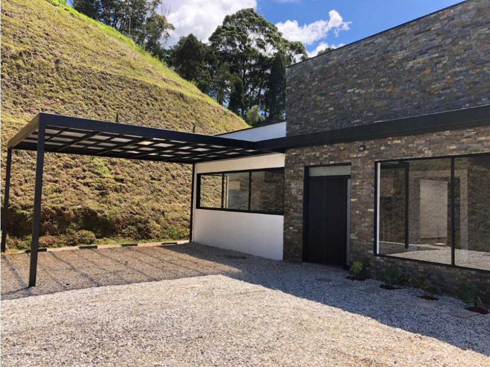 HERMOSA CASA FINCA EN PARCELACIÓN - EXCELENTE UBICACIÓN CARMEN VÍBORAL — foto 2