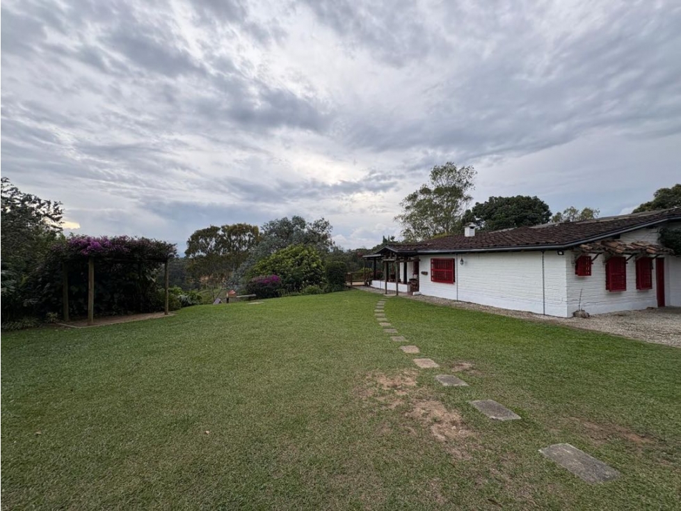 Hermosa casa finca en Rionegro a tres minutos de la autopista — foto 2