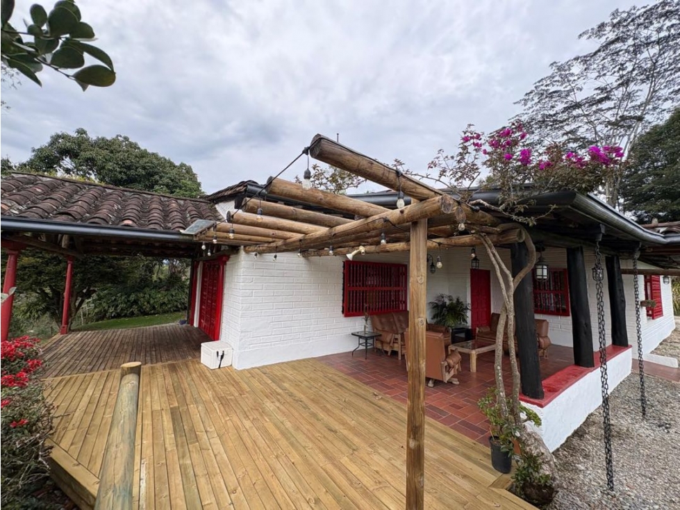 Hermosa casa finca en Rionegro a tres minutos de la autopista — foto 4