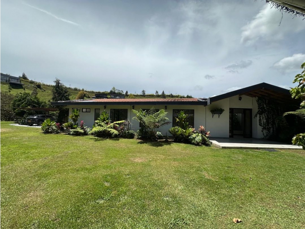 Hermosa casa finca en unidad cerrada en la vía Guarne Aeropuerto — foto 3
