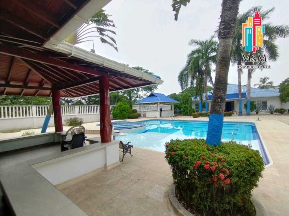 Hermosa casa finca en venta cerca a la upb.