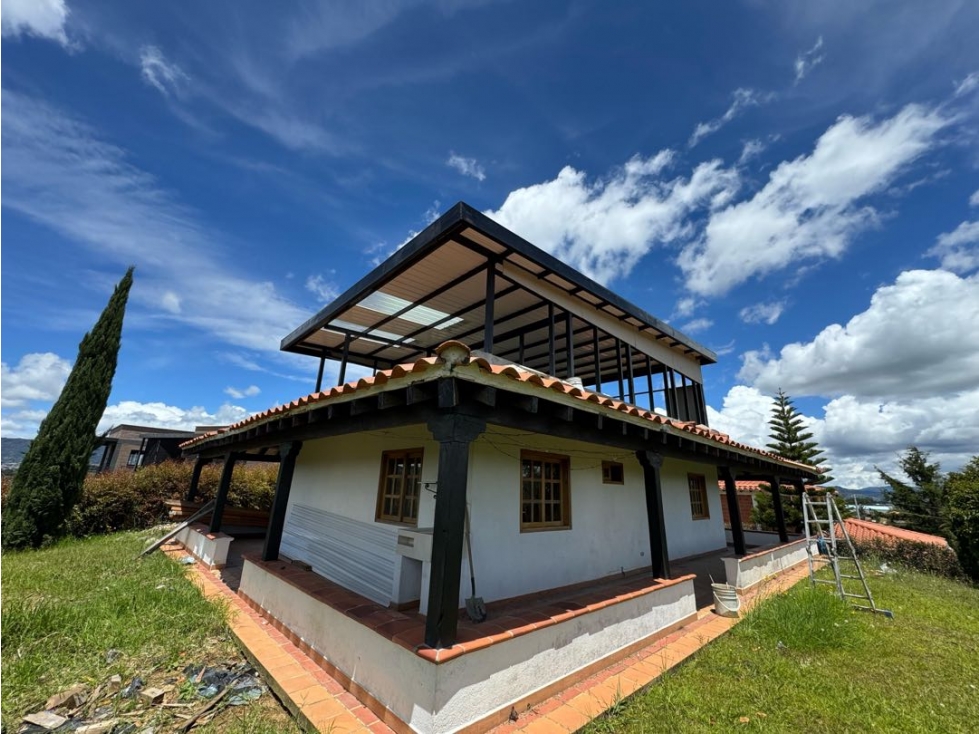 HERMOSA CASA FINCA EN VENTA CON LINDA VISTA Y UBICACIÓN EL CARMEN VIB.