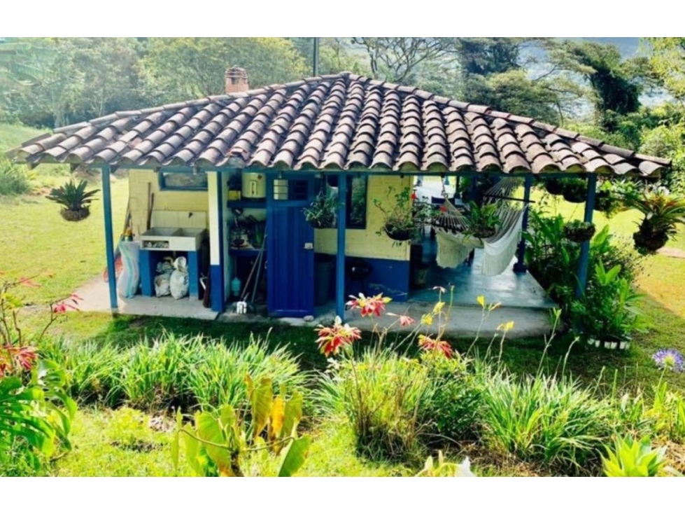 HERMOSA CASA FINCA EN VENTA - EXCELENTE UBICACIÓN, (2) AGUAS PROPIAS.. — foto 2