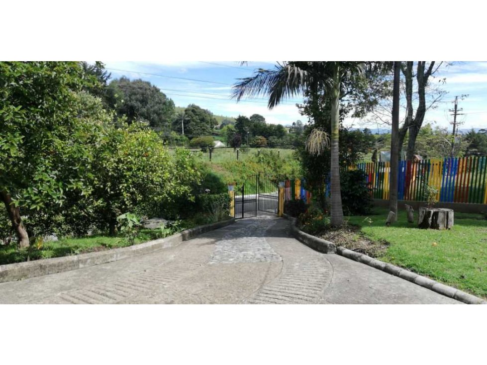 HERMOSA CASA FINCA EN VENTA EL CARMEN DE VIBORAL