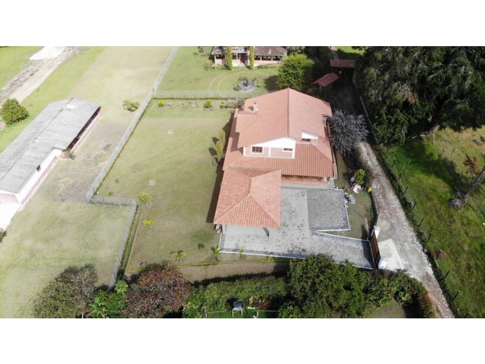 HERMOSA CASA FINCA EN VENTA EN EL CARMEN DE VÍBORAL- Oportunidad .I — foto 4