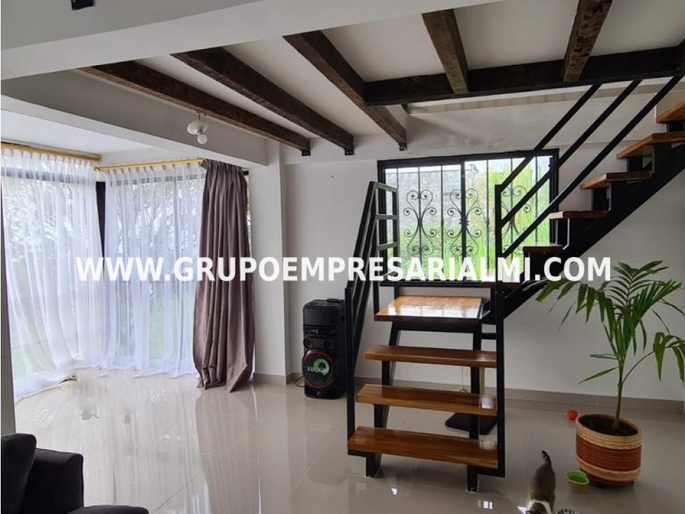 HERMOSA CASA FINCA EN VENTA - SECTOR SAN CRISTOBAL COD: 31897