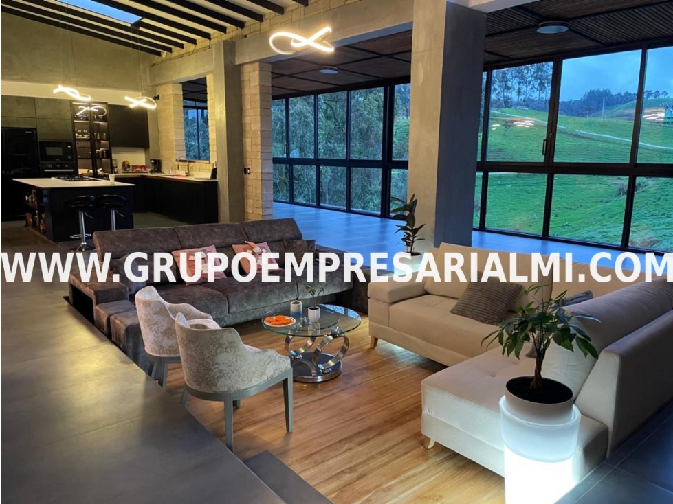 HERMOSA CASA FINCA EN VENTA - SECTOR SAN PEDRO COD: 33017