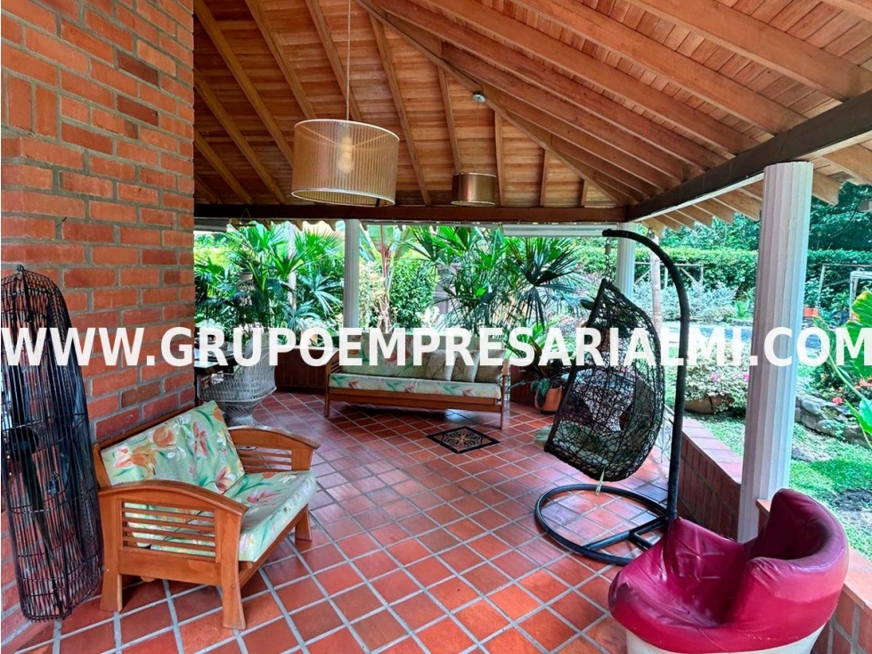 HERMOSA CASA FINCA EN VENTA - SECTOR SAN JERONIMO COD: 33547