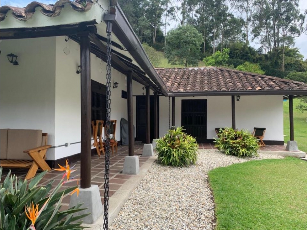 HERMOSA CASA FINCA EN VENTA SOBRE LA VIA LA CEJA RIONEGRO? Oportunidad - 1
