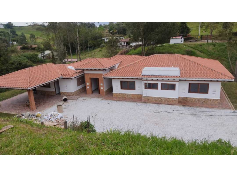 HERMOSA CASA FINCA PARA ESTRENAR EN VENTA EN EL CARMEN DE VÍBORAL ANT. — foto 4