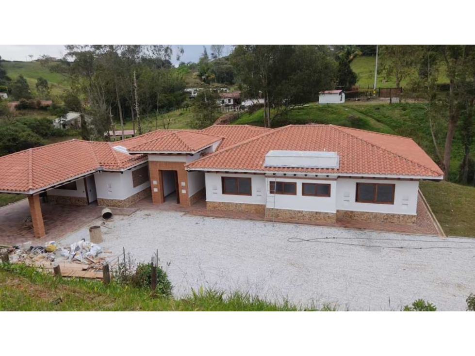 HERMOSA CASA FINCA PARA ESTRENAR EN VENTA EN EL CARMEN DE VÍBORAL ANT. — foto 5