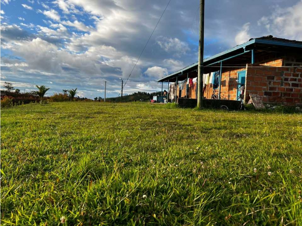 HERMOSA CASA FINCA TRADICIONAL EN VENTA EN EL CARMEN DE VIBORAL ANT.