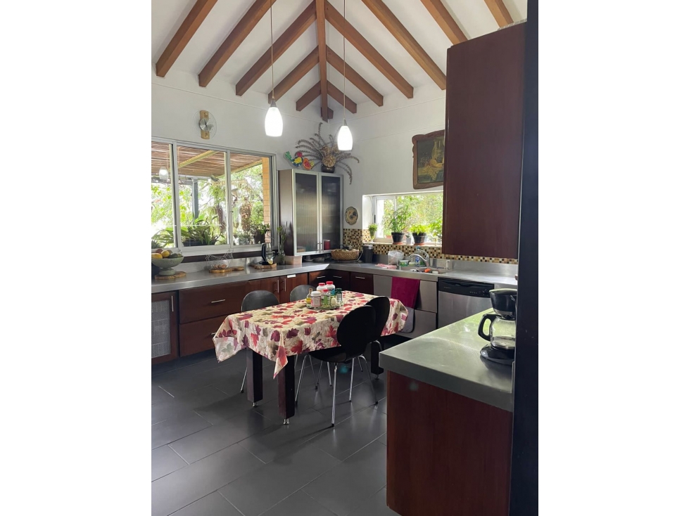 Hermosa casa finca ubicada en El Tablazo en unidad cerrada — foto 3