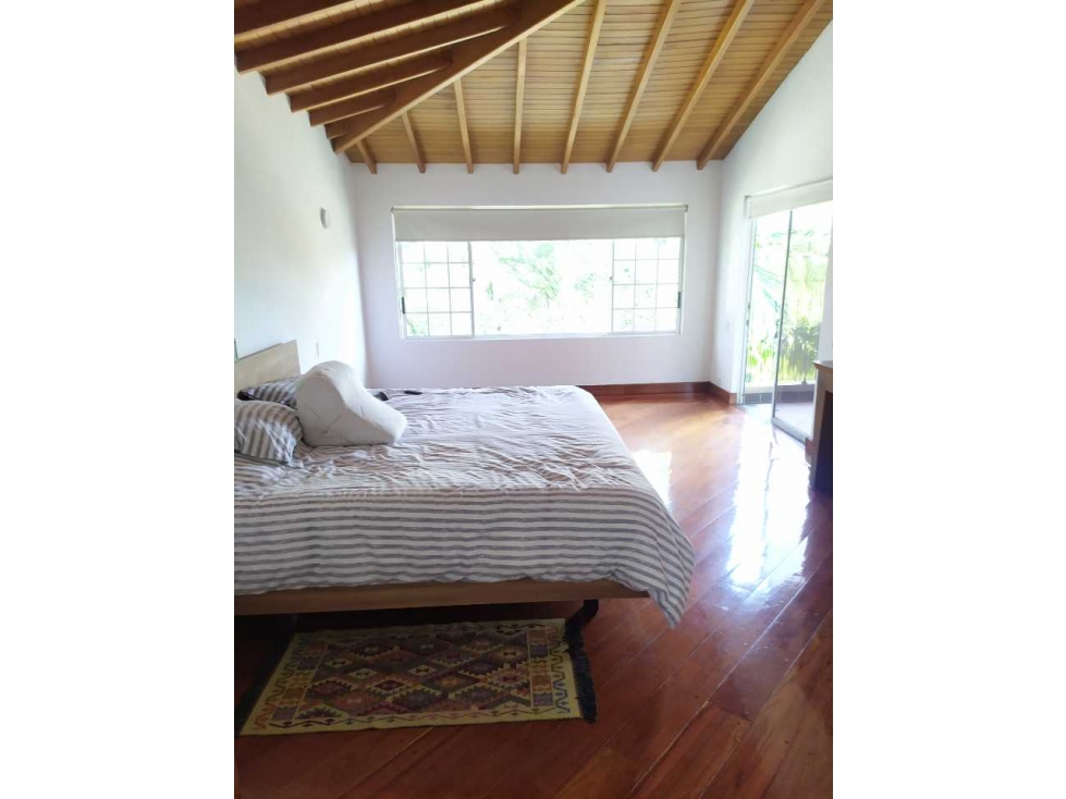 Envigado,benedictinos, gran zona verde, lote ind, 5 alcobas,2 plantas — foto 2