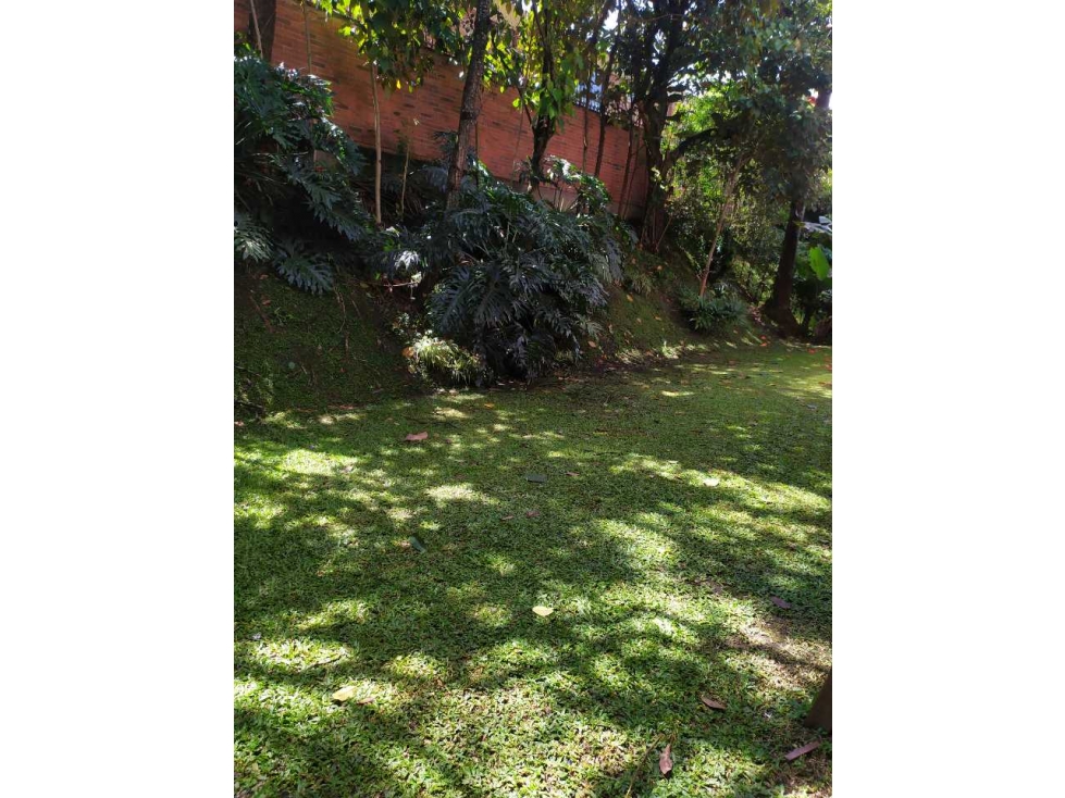 Envigado,benedictinos, gran zona verde, lote ind, 5 alcobas,2 plantas — foto 5