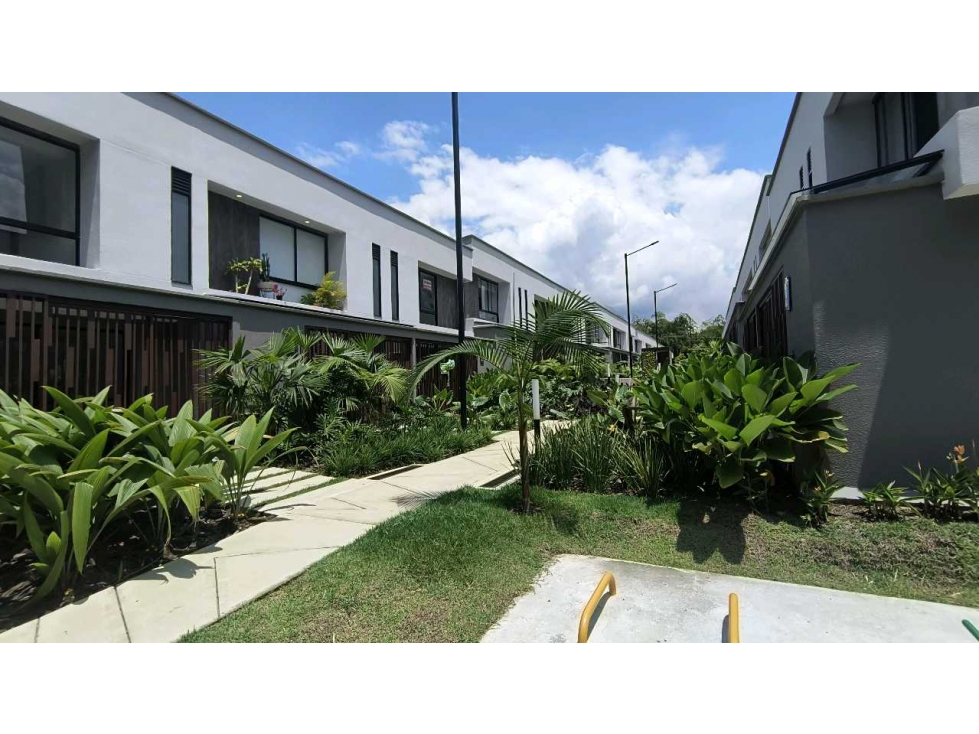 MHR Hermosa casa para estrenar en ENTRE PARQUES