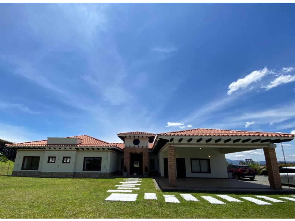 Casa Independiente en Venta Carmen de Viboral - San Antonio - 1