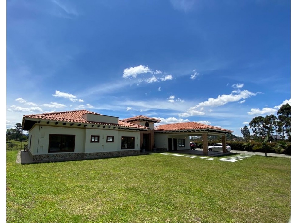 Casa Independiente en Venta Carmen de Viboral - San Antonio - 3