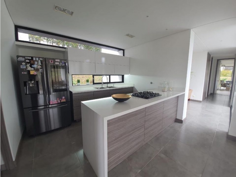 Moderna casa rodeada de naturaleza en El Retiro — foto 6