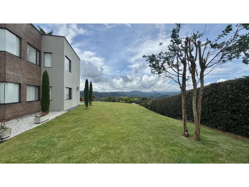 Hermosa casa para la venta en unidad cerrada en el retiro LDC — foto 3