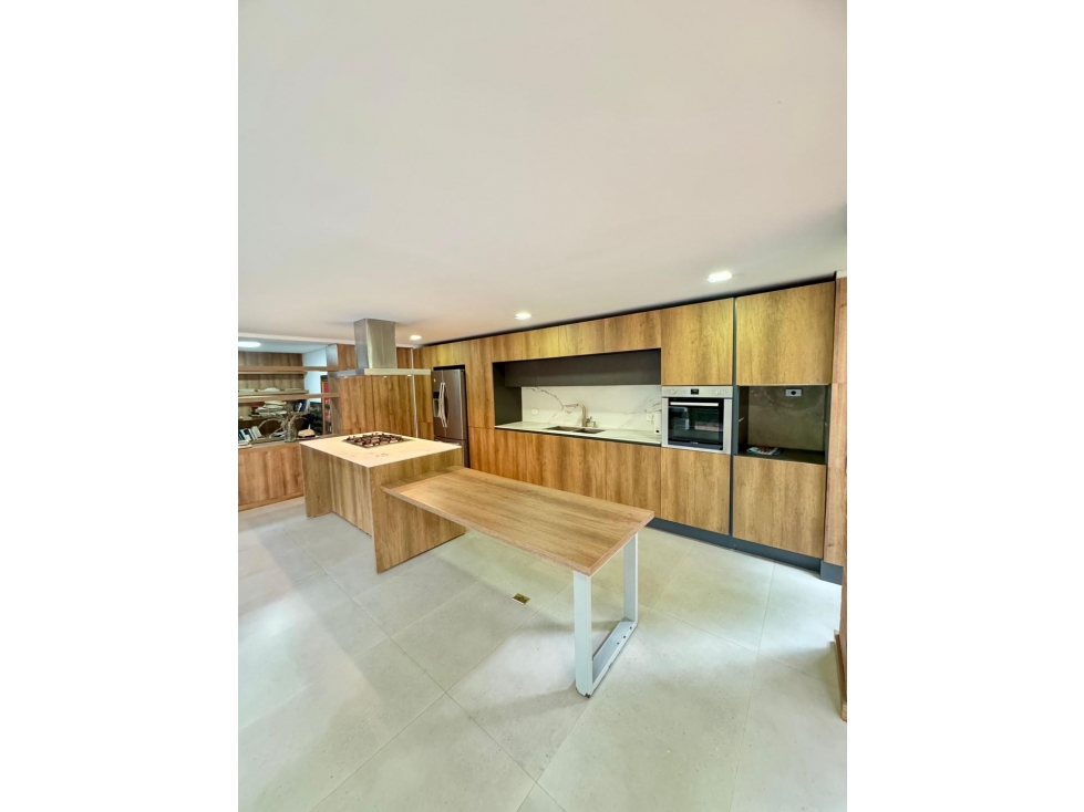 Hermosa casa para la venta en Envigado sector Loma la Sebastiana — foto 6