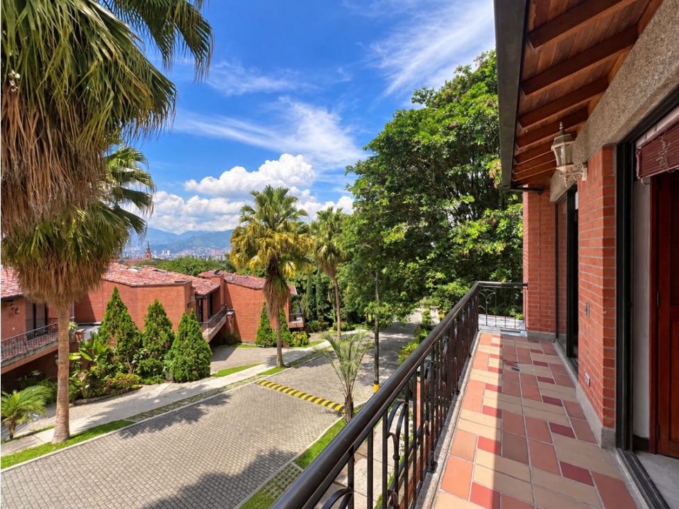 HERMOSA CASA PARA LA VENTA EN UNIDAD CERRADA EN LAS BRUJAS/ENVIGADO. — foto 4