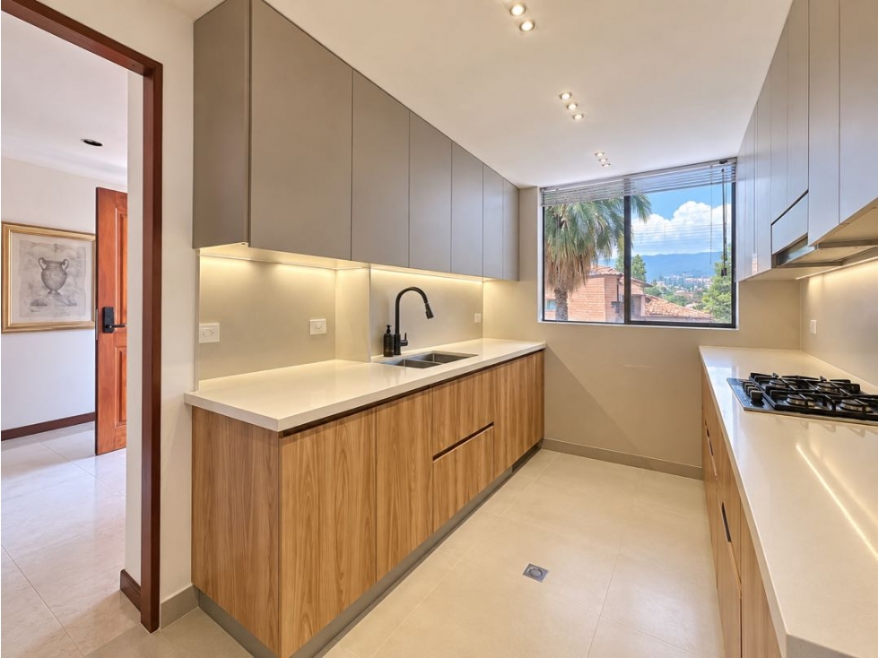 HERMOSA CASA PARA LA VENTA EN UNIDAD CERRADA EN LAS BRUJAS/ENVIGADO. — foto 6