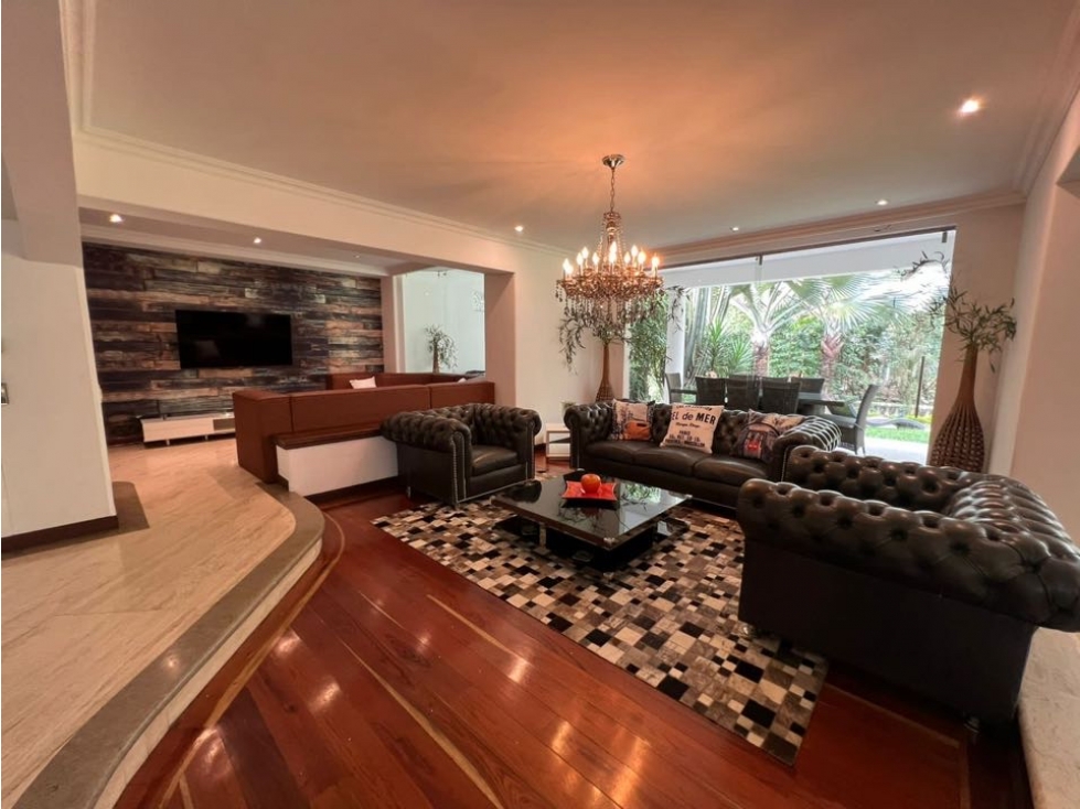Casa en Renta amoblada en el Poblado San Lucas