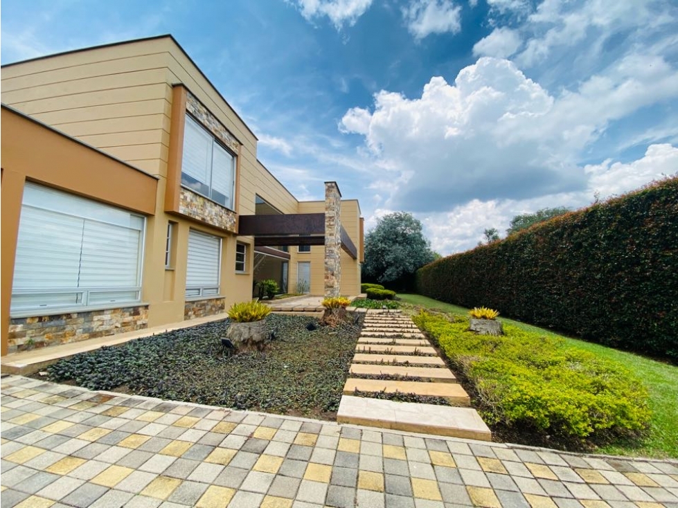 Casa para Arriendo Amoblado en Llanogrande — foto 2