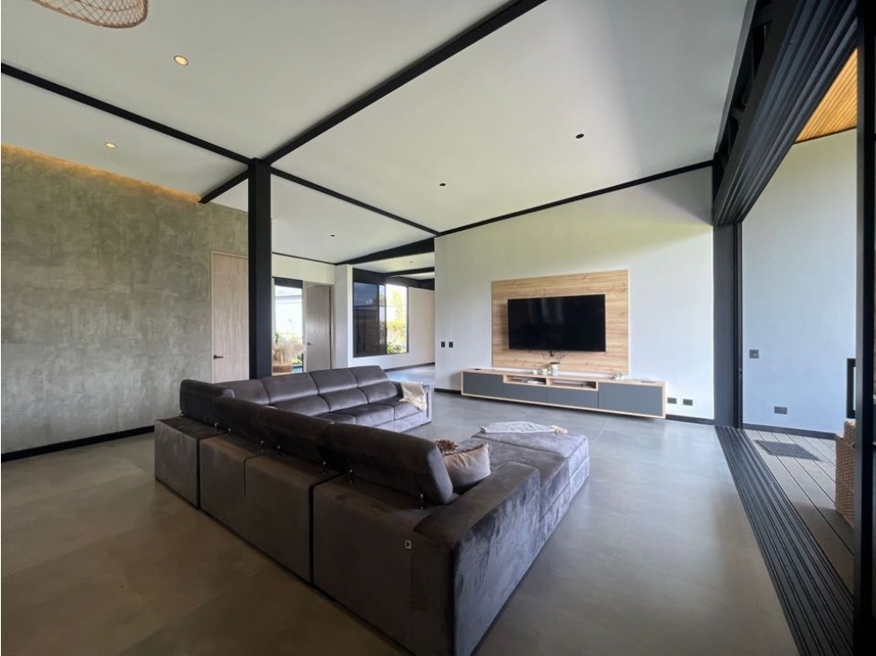 Hermosa casa para Venta en Llanogrande — foto 3