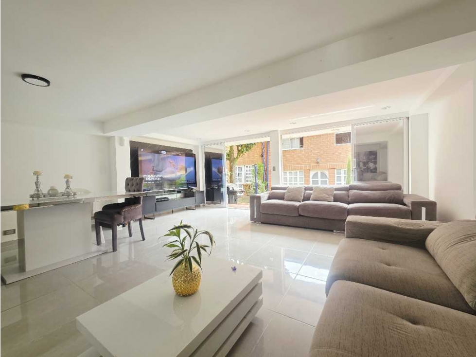 Hermosa casa para venta ubicada en Medellín sector la Mota — foto 2