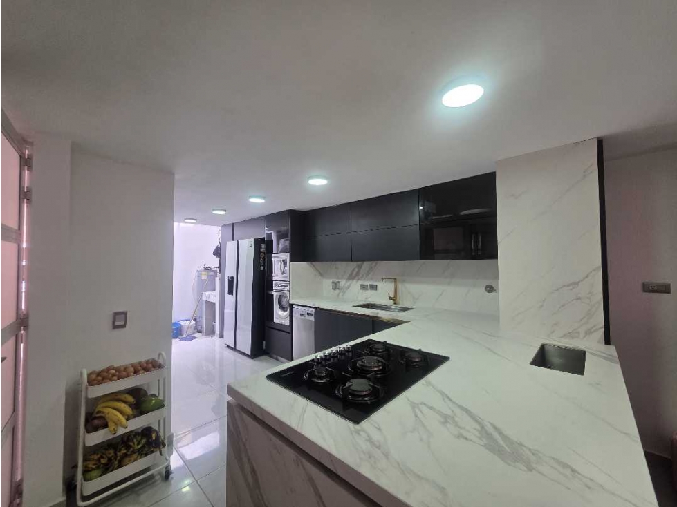 Hermosa casa para venta ubicada en Medellín sector la Mota — foto 4