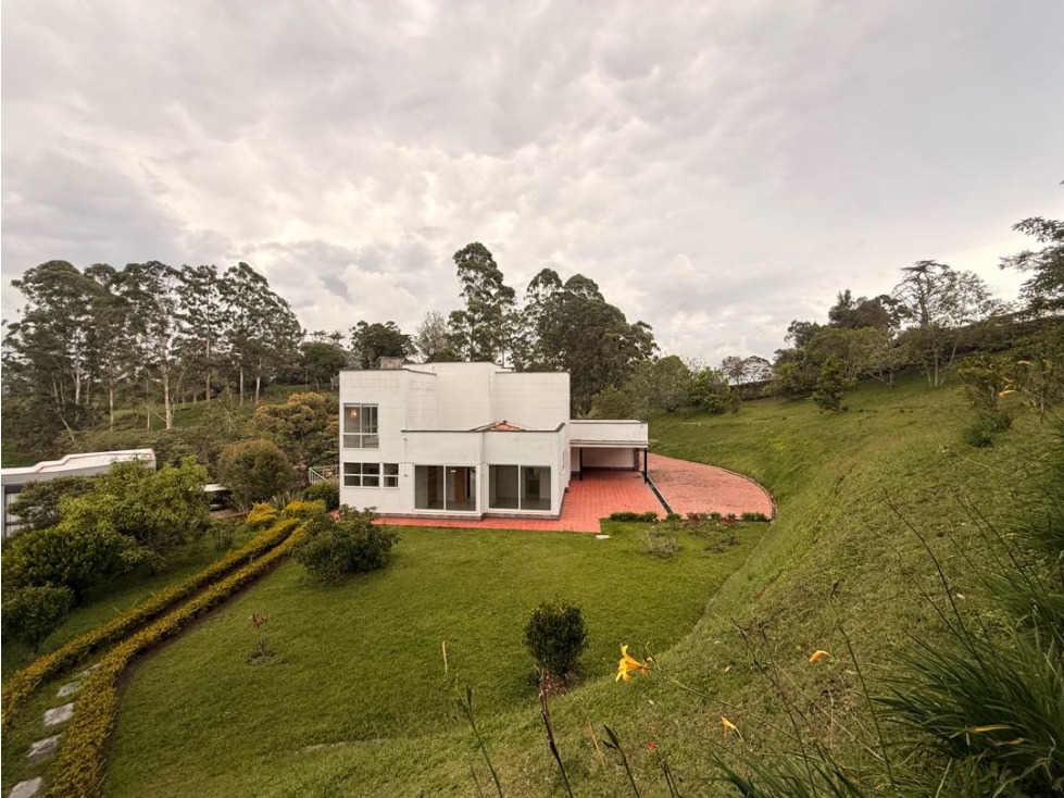 Hermosa casa para venta via san antonio la ceja