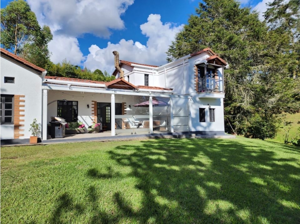 Casa para Venta en el Retiro Fizebad