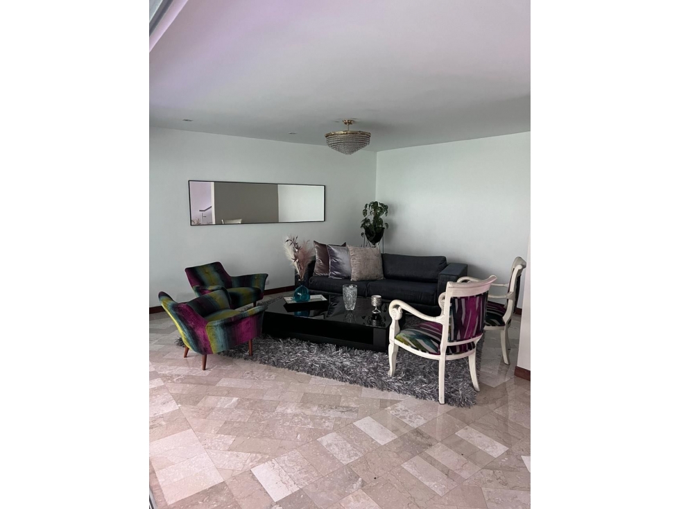 Hermosa casa remodelada en San Lucas Medellin — foto 3