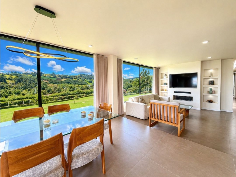 HERMOSA CASA REMODELADA EN YERBABUENA — foto 2