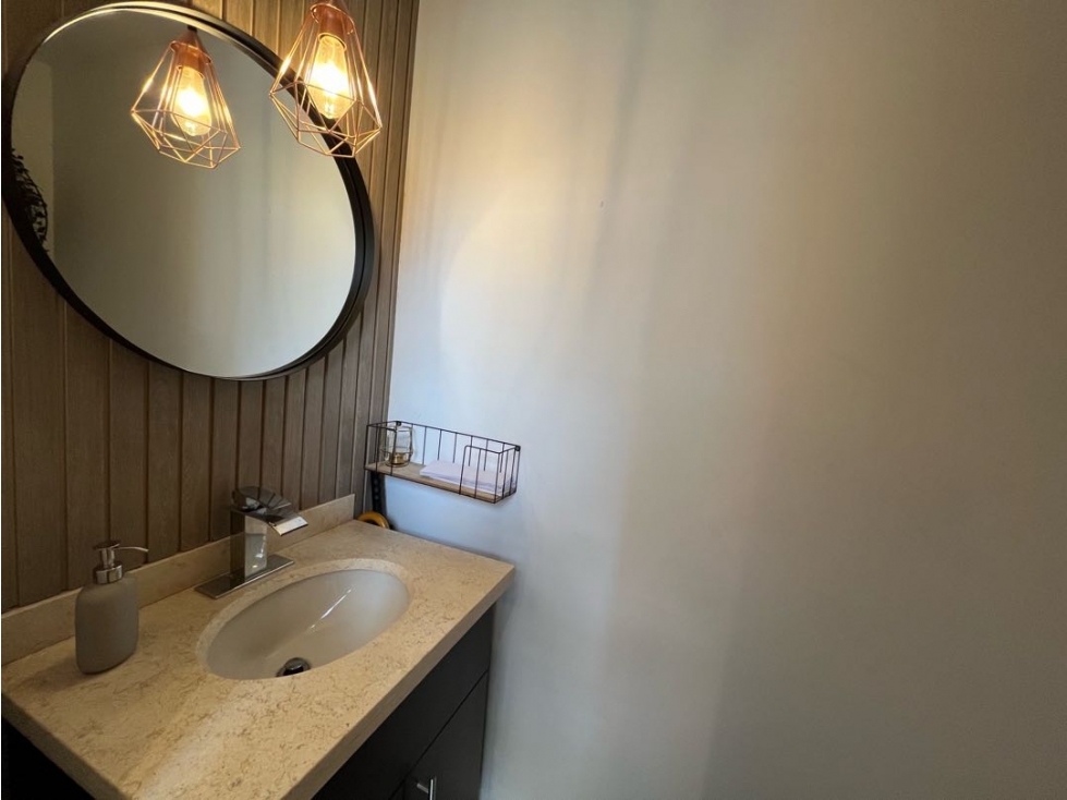 ¡HERMOSA CASA REMODELADA PARE VENTA EN CONJUNTO DE CAJICA! — foto 4