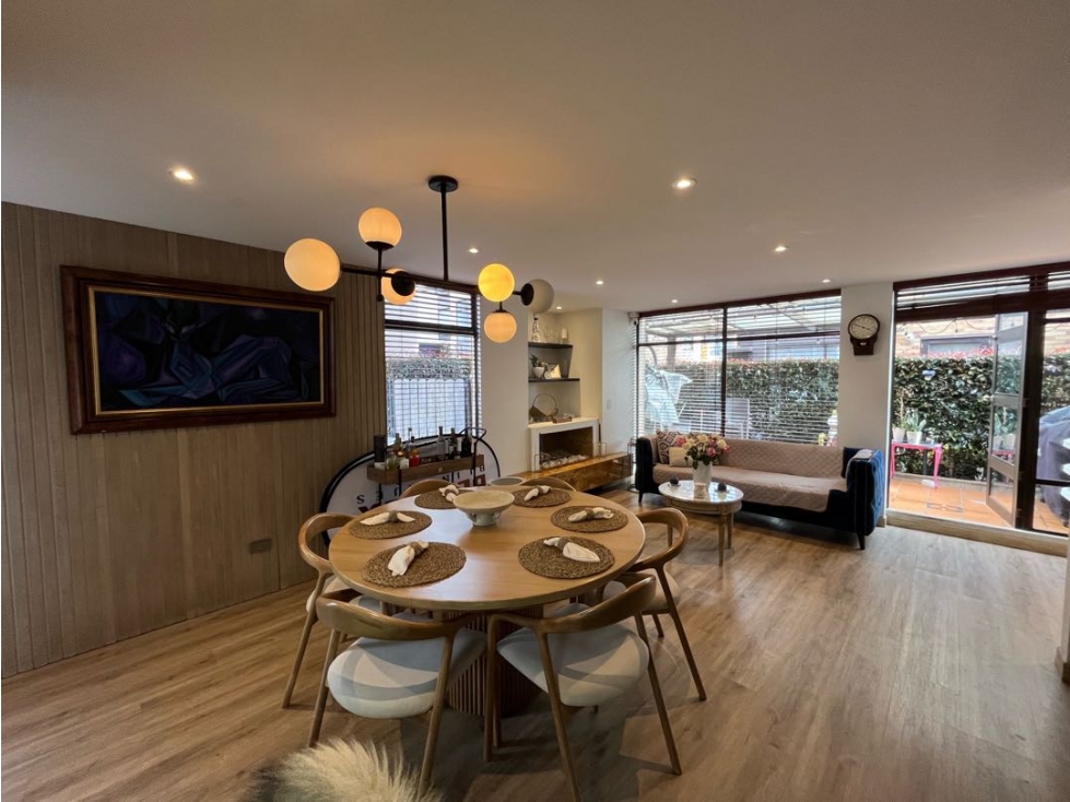 ¡HERMOSA CASA REMODELADA PARE VENTA EN CONJUNTO DE CAJICA!