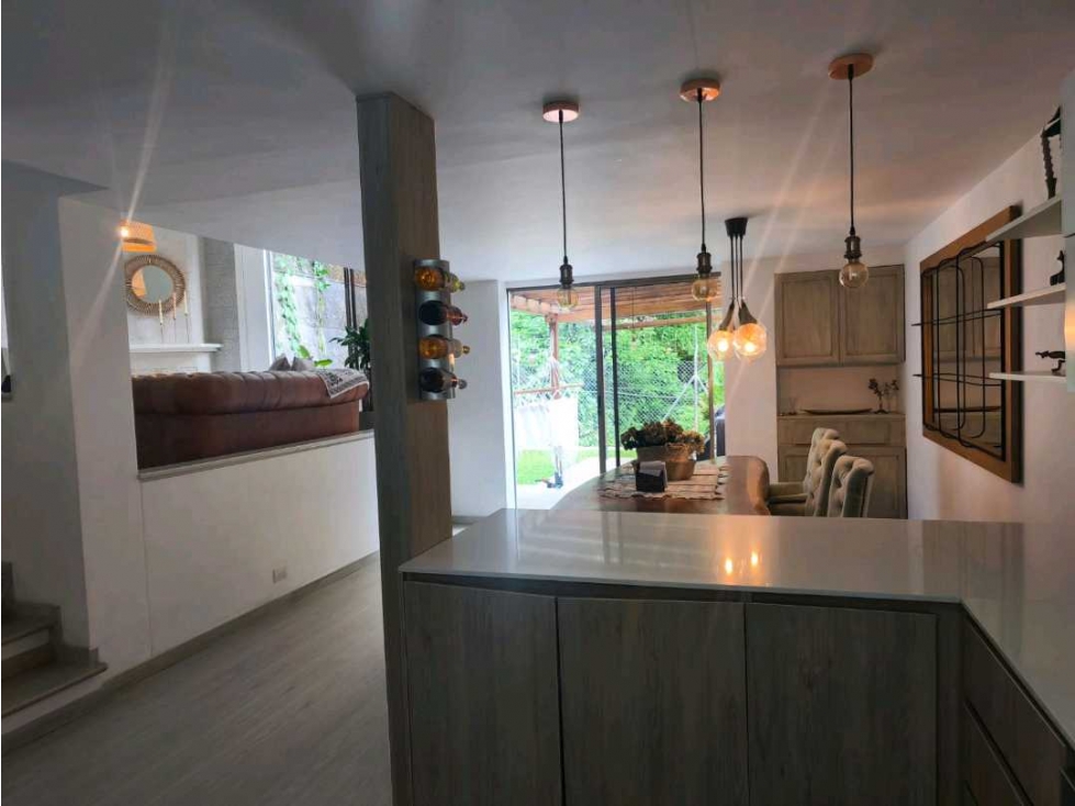 Hermosa Casa Sector Los Balsos / Superior - POBLADO — foto 4