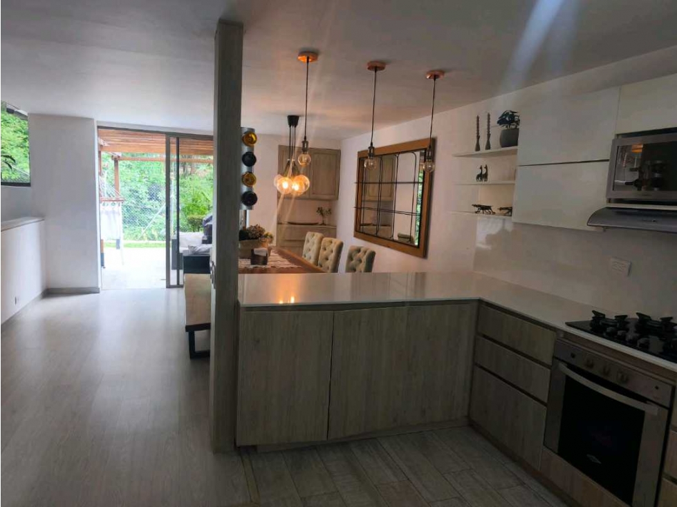 Hermosa Casa Sector Los Balsos / Superior - POBLADO — foto 3