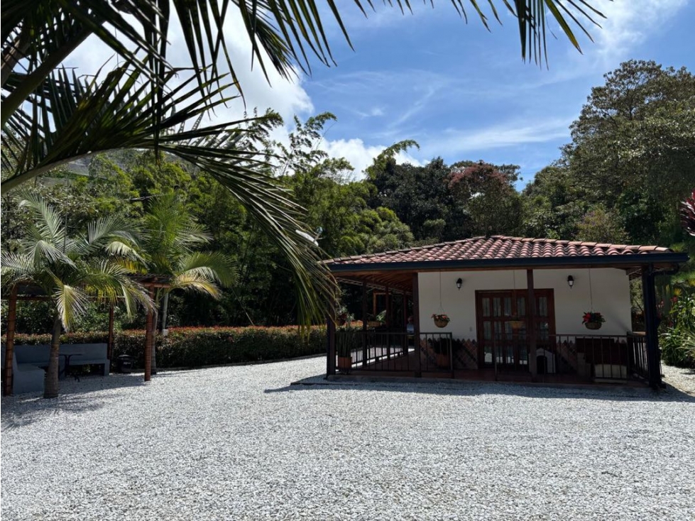 HERMOSA CASA TRADICIONAL EN VENTA EN EL CARMEN DE VÍBORAL. Oportunidad — foto 3