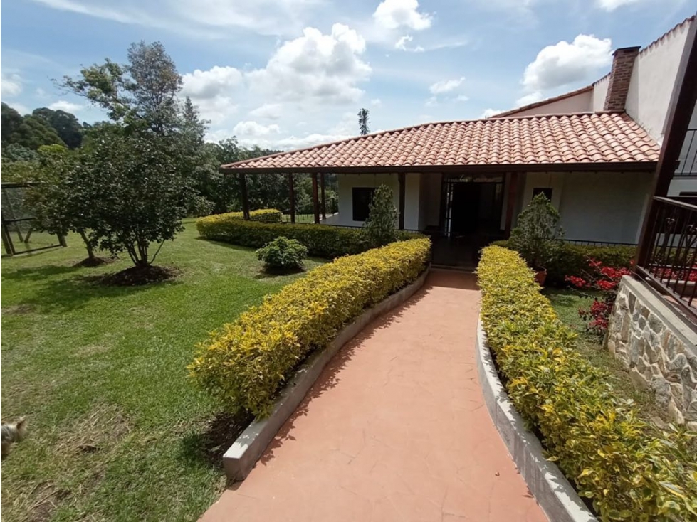 Hermosa casa ubicada en la vereda San José en Guarne - 1