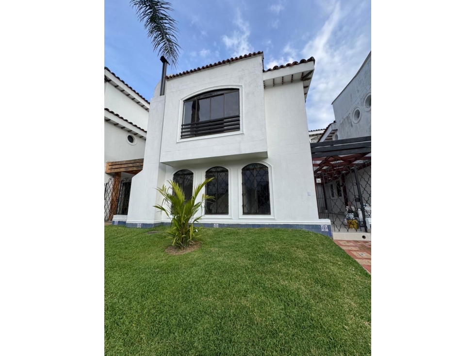 Hermosa Casa ubicada en Pinares Pereira