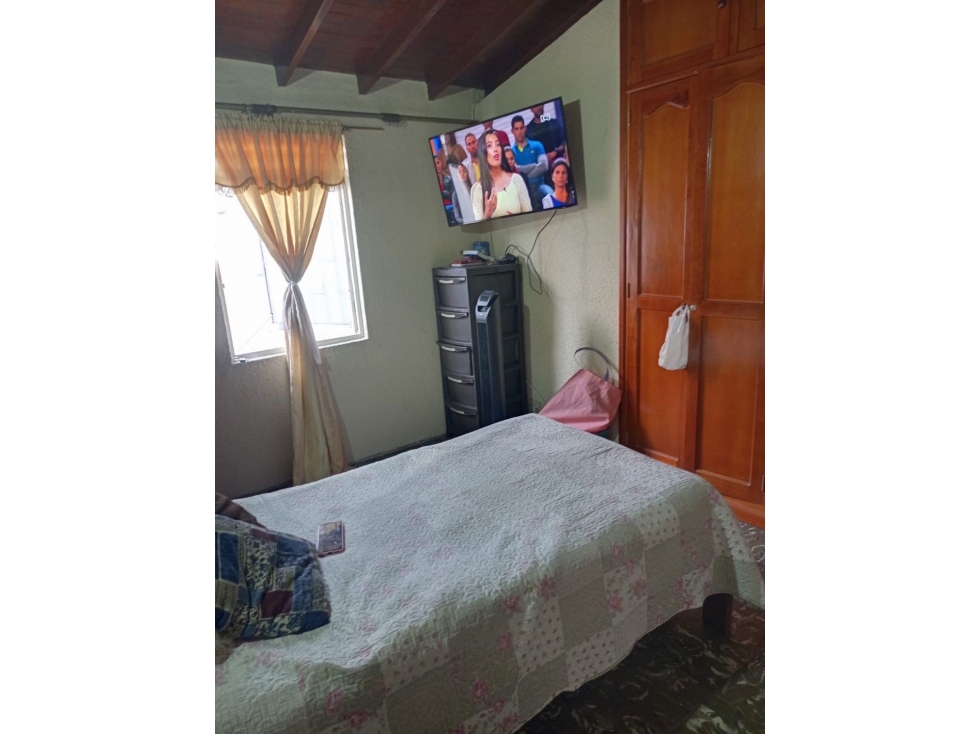 HERMOSA CASA UNIFAMILIAR BELEN LA NUBIA POSIBILIDAD FUTURO 5 NIVELES — foto 4
