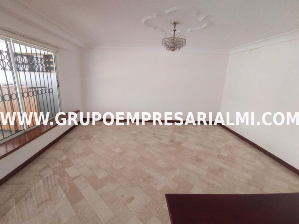 HERMOSA CASA UNIFAMILIAR EN ARRIENDO - SECTOR SAN LUCAS COD: 30423 — foto 4