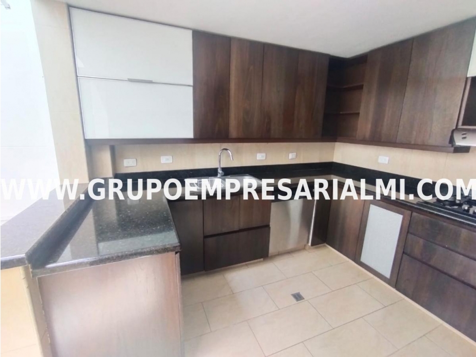 HERMOSA CASA UNIFAMILIAR EN ARRIENDO - SECTOR SAN LUCAS COD: 30423 — foto 3