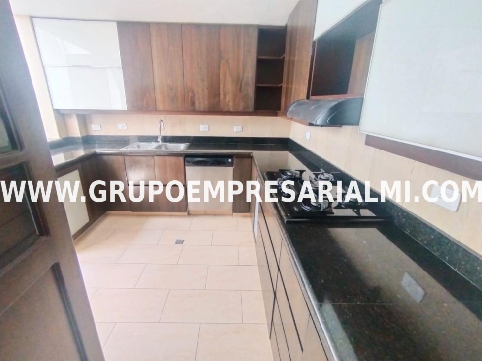 HERMOSA CASA UNIFAMILIAR EN ARRIENDO - SECTOR SAN LUCAS COD: 30423 — foto 2